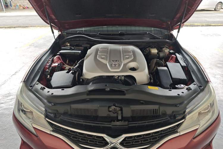 Used Toyota Reiz 2013 2.5V Shangrui Edition Engine Bay