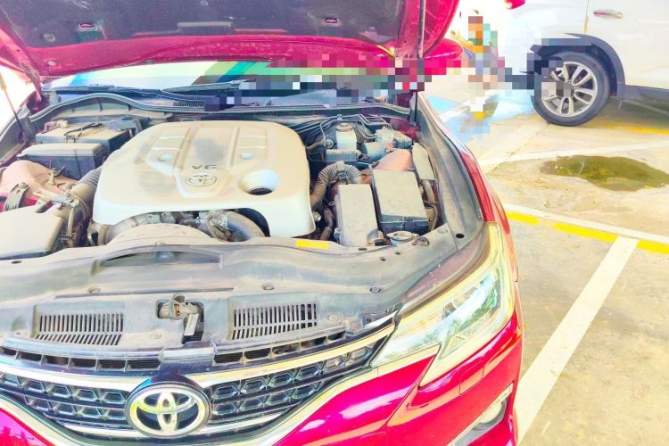 Used Toyota Reiz 2013 2.5V Shangrui Edition Engine Bay Left