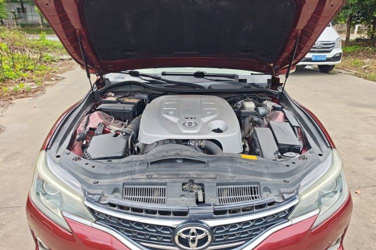 Used Toyota Reiz 2013 2.5V Shangrui Edition Engine Bay