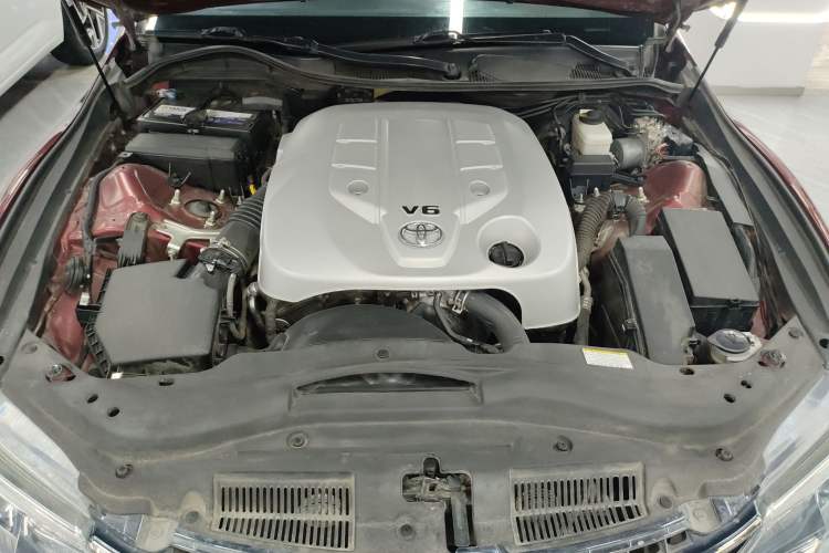 Used Toyota Reiz 2013 2.5V Shangrui Edition Engine Bay