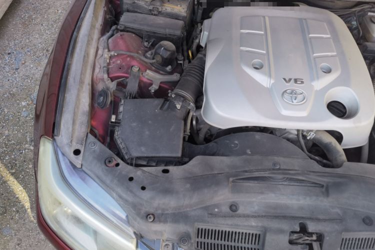 Used Toyota Reiz 2013 2.5V Supreme Edition Engine Bay Right