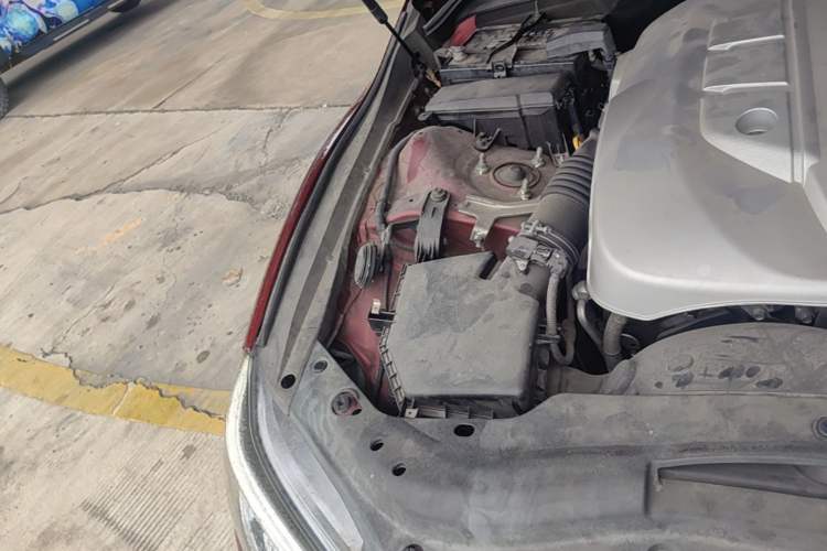 Used Toyota Reiz 2013 2.5V Shangrui Edition Engine Bay Right