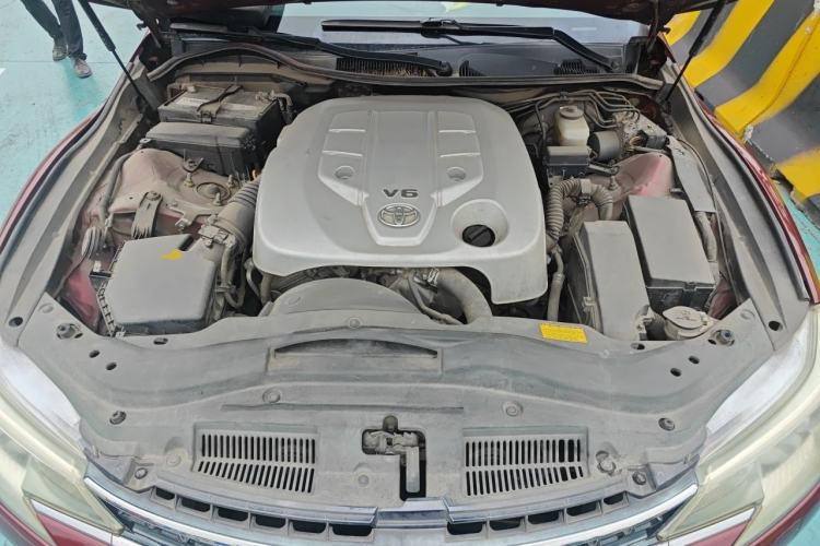 Used Toyota Reiz 2013 2.5V Shangrui Edition Engine Bay