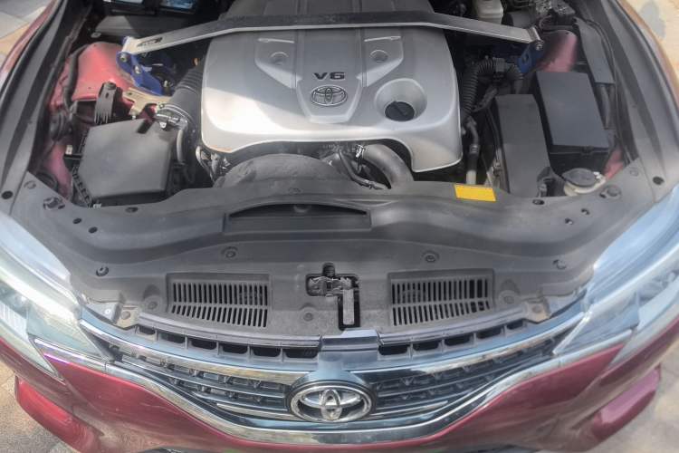 Used Toyota Reiz 2013 2.5V Shangrui Edition Engine Bay