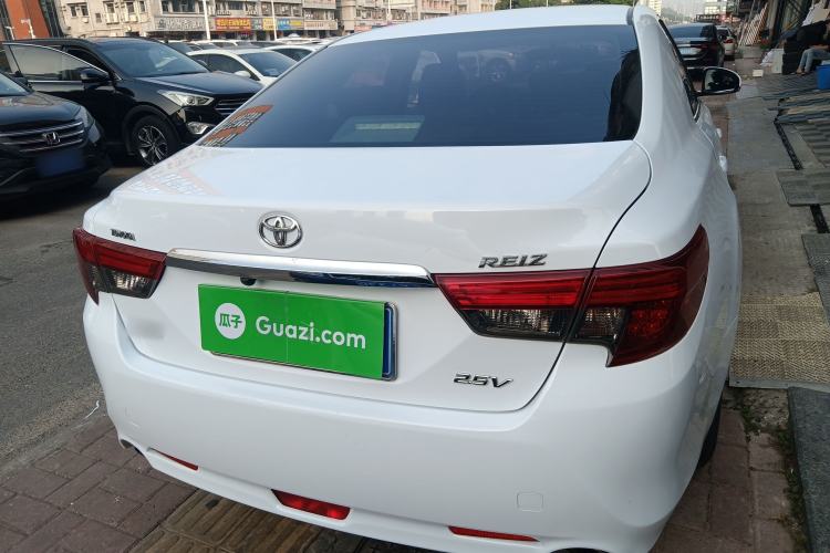 Used Toyota Reiz 2013 2.5V Elite Edition Exterior 4