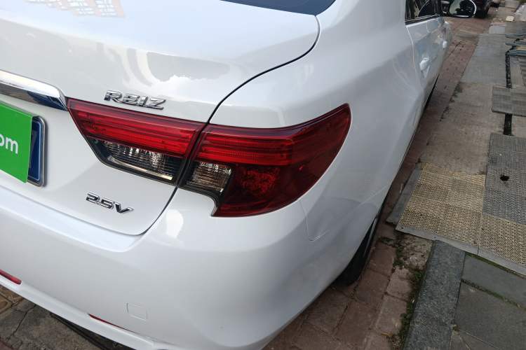 Used Toyota Reiz 2013 2.5V Elite Edition Exterior 6