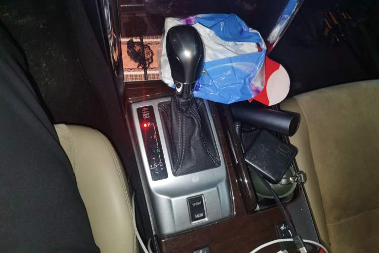 Used Toyota Reiz 2013 2.5V Shangrui Edition Gear Lever