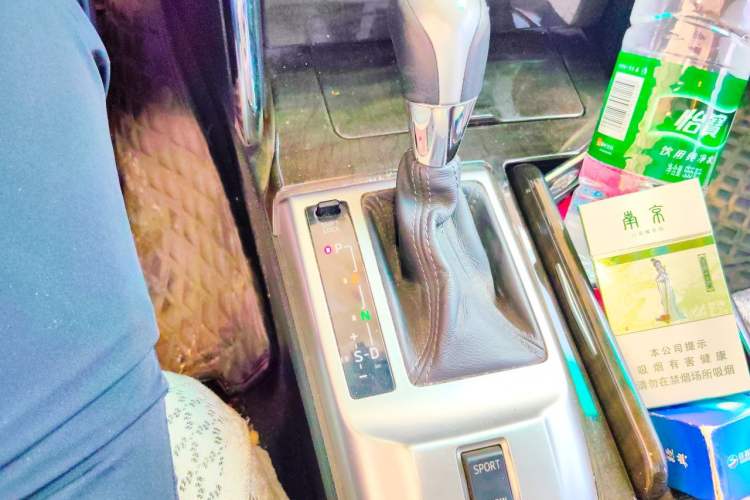 Used Toyota Reiz 2013 2.5V Shangrui Edition Gear Lever