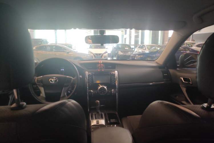 Used Toyota Reiz 2013 2.5S Elite Edition Headliner