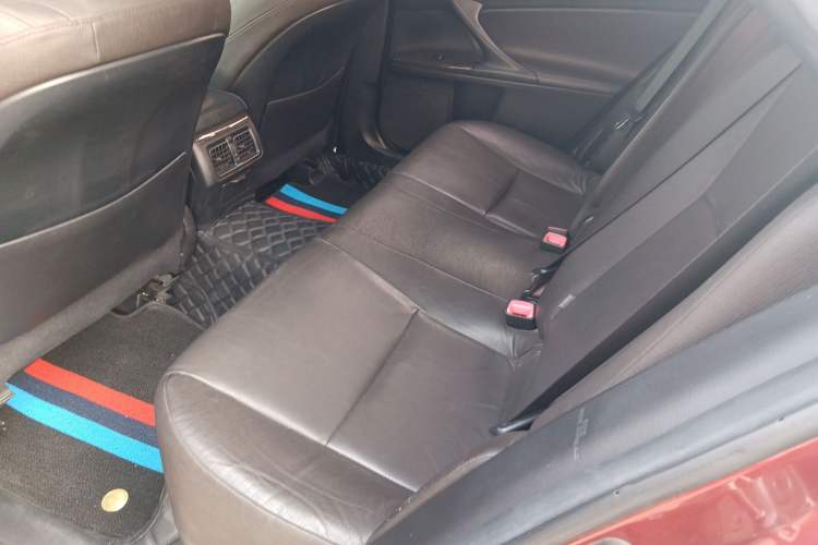 Used Toyota Reiz 2013 2.5V Elite Edition Interior 4