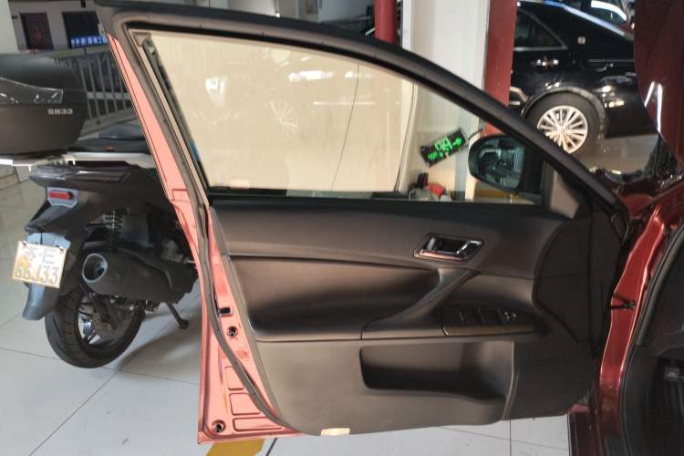 Used Toyota Reiz 2013 2.5V Shangrui Edition Left Front Door Interior