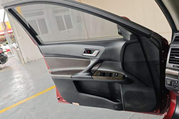 Used Toyota Reiz 2013 2.5V Shangrui Edition Left Front Door Interior