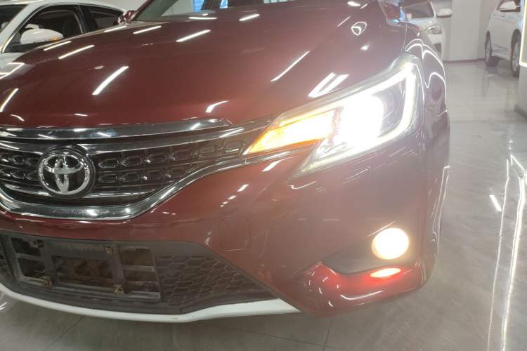 Used Toyota Reiz 2013 2.5V Shangrui Edition Left Front Headlight