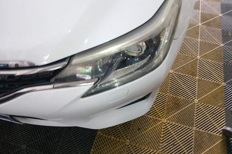 Used Toyota Reiz 2013 2.5V Elite Edition Left Front Headlight