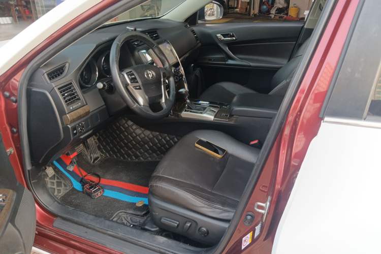 Used Toyota Reiz 2013 2.5V Elite Edition Left Front Seat