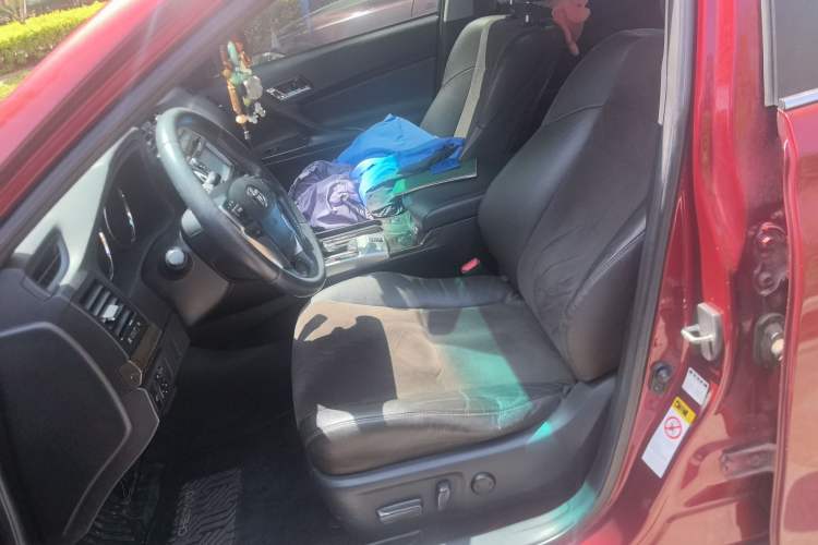 Used Toyota Reiz 2013 2.5V Shangrui Edition Left Front Seat