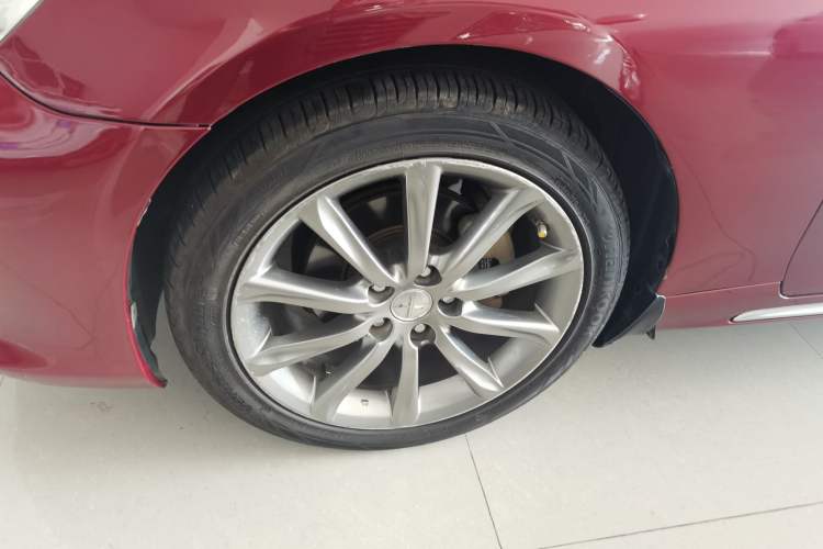 Used Toyota Reiz 2013 2.5V Shangrui Edition Left Front Wheel Hub