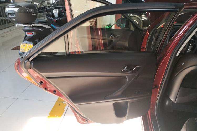 Used Toyota Reiz 2013 2.5V Shangrui Edition Left Rear Door Interior