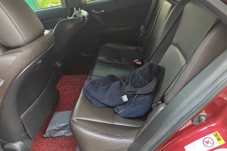 Used Toyota Reiz 2013 2.5V Elite Edition Left Rear Seat