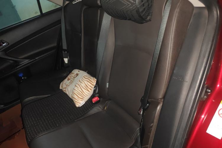 Used Toyota Reiz 2013 2.5V Supreme Edition Left Rear Seat