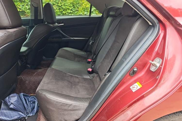 Used Toyota Reiz 2013 2.5V Shangrui Edition Left Rear Seat
