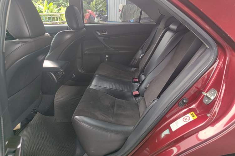 Used Toyota Reiz 2013 2.5V Shangrui Edition Left Rear Seat