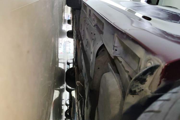 Used Toyota Reiz 2013 2.5V Elite Edition Left Side Sill