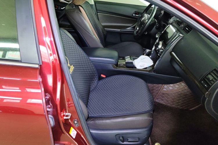 Used Toyota Reiz 2013 2.5V Elite Edition Right Front Seat
