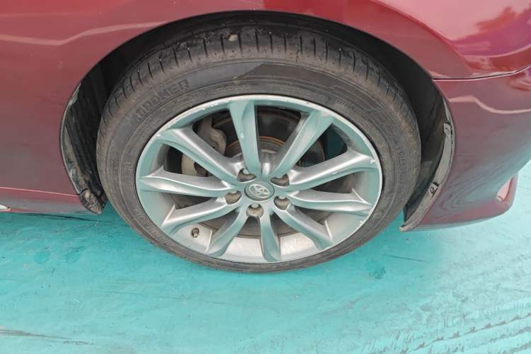 Used Toyota Reiz 2013 2.5V Shangrui Edition Right Front Wheel Hub