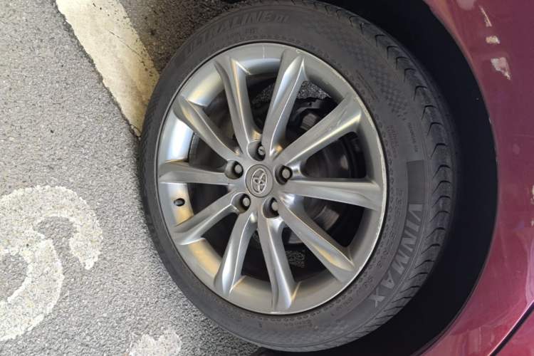 Used Toyota Reiz 2013 2.5V Shangrui Edition Right Rear Wheel Hub