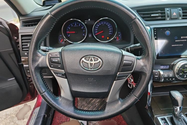 Used Toyota Reiz 2013 2.5V Elite Edition Steering Wheel
