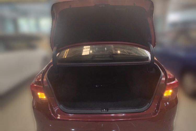 Used Toyota Reiz 2013 2.5S Elite Edition Trunk