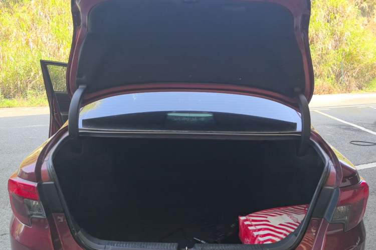 Used Toyota Reiz 2013 2.5V Shangrui Edition Trunk