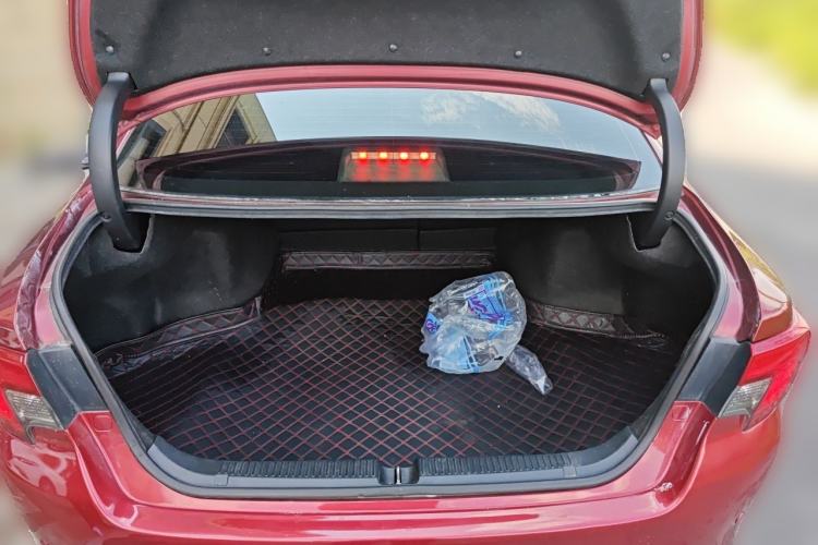 Used Toyota Reiz 2013 2.5V Elite Edition Trunk