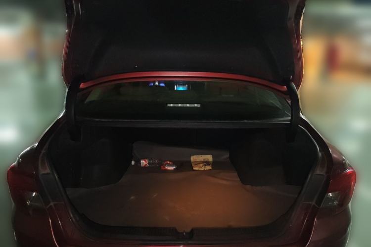 Used Toyota Reiz 2013 2.5V Elite Edition Trunk
