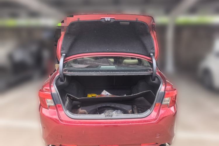 Used Toyota Reiz 2013 2.5V Elite Edition Trunk