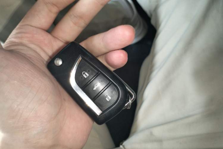 Used Toyota Reiz 2013 2.5V Shangrui Edition Vehicle Key