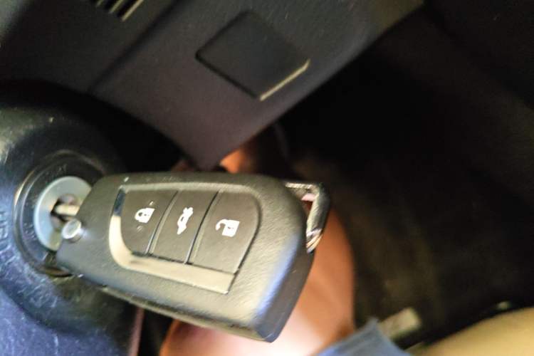 Used Toyota Reiz 2013 2.5S Elite Edition Vehicle Key