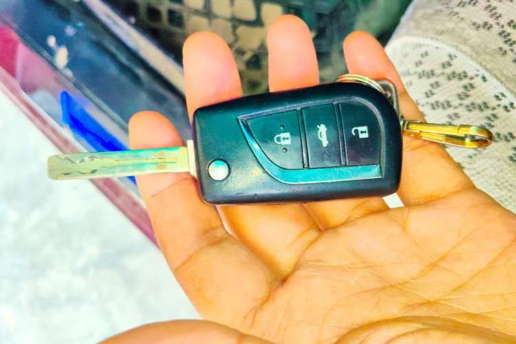 Used Toyota Reiz 2013 2.5V Shangrui Edition Vehicle Key