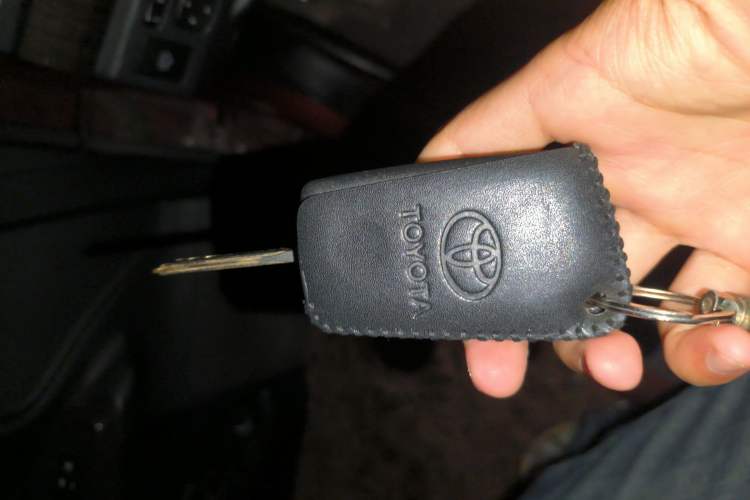 Used Toyota Reiz 2013 2.5V Elite Edition Vehicle Key