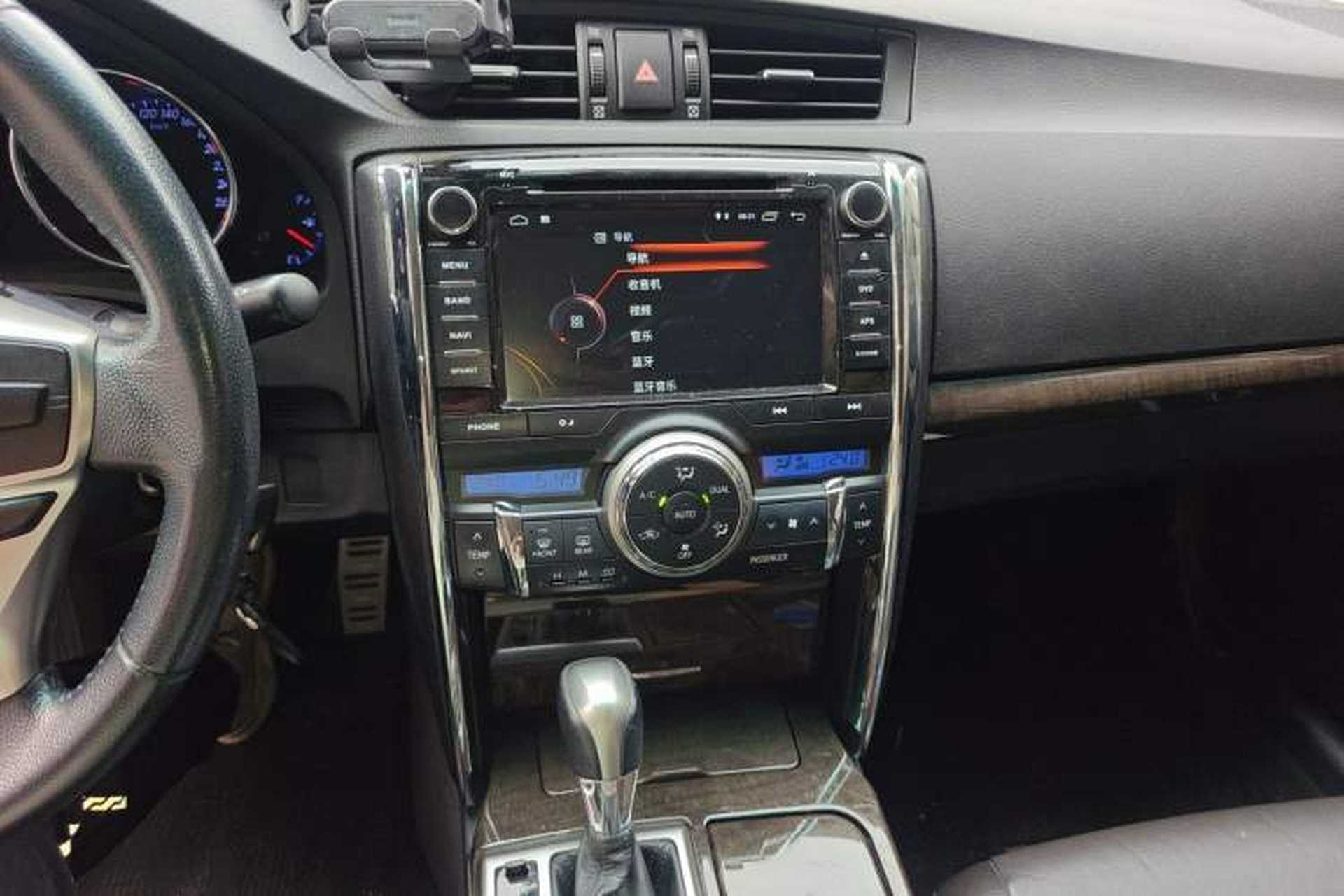Used Toyota Reiz 2013 2.5V Elite Edition Audio And AC Panel