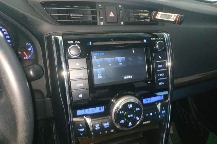 Used Toyota Reiz 2013 2.5V Shangrui Edition Audio And AC Panel