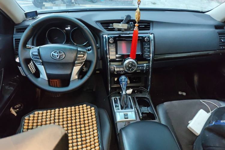 Used Toyota Reiz 2013 2.5V Shangrui Edition Center Console