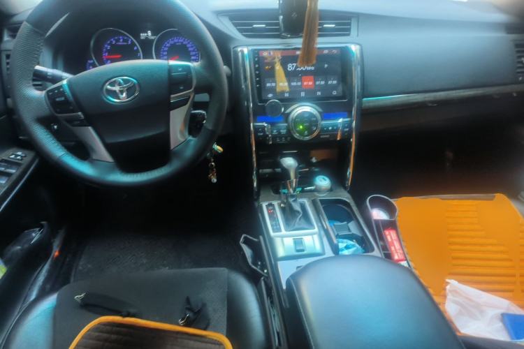 Used Toyota Reiz 2013 2.5V Shangrui Edition Center Console