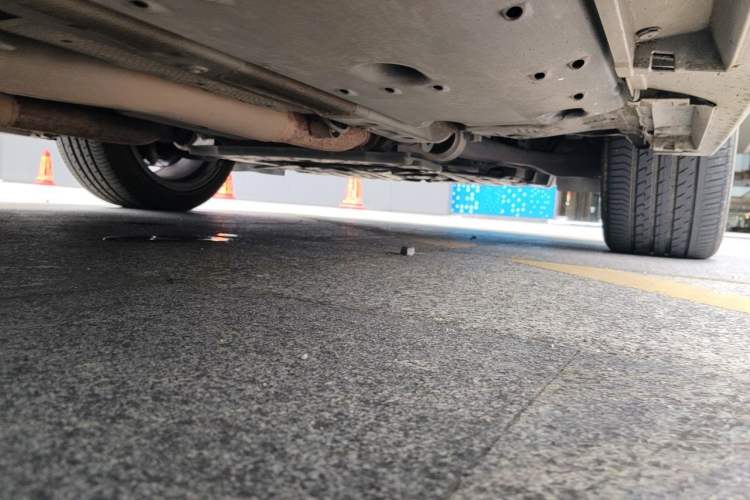 Used Toyota Reiz 2013 2.5V Shangrui Edition Chassis Front Right