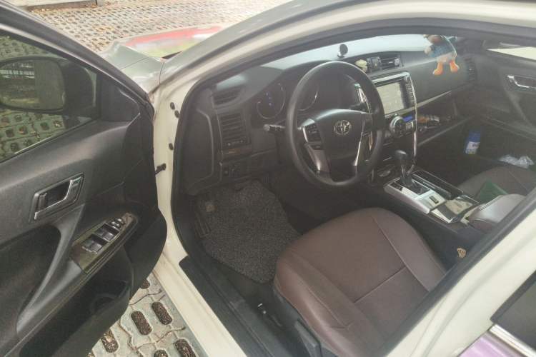 Used Toyota Reiz 2013 2.5S Elite Edition Driver Seat