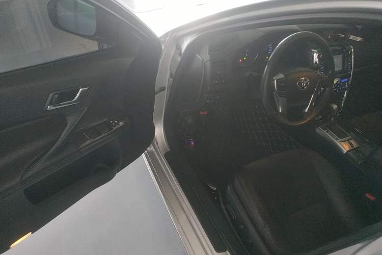 Used Toyota Reiz 2013 2.5V Shangrui Edition Driver Seat