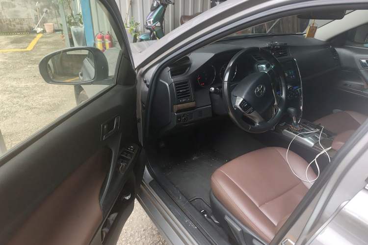 Used Toyota Reiz 2013 2.5S Elite Edition Driver Seat