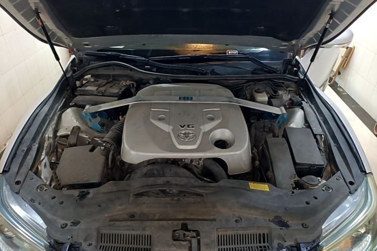 Used Toyota Reiz 2013 2.5V Shangrui Edition Engine Bay