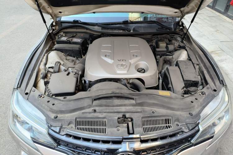 Used Toyota Reiz 2013 2.5V Shangrui Edition Engine Bay